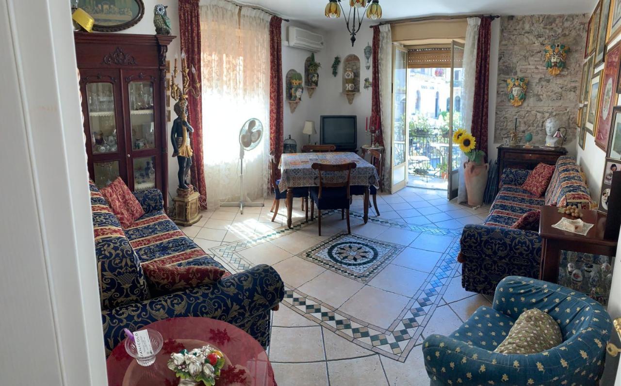 Casa Antica Savoia Apartment Taormina Exterior photo